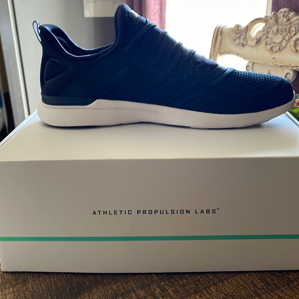 APL Mens Techloom Tracer